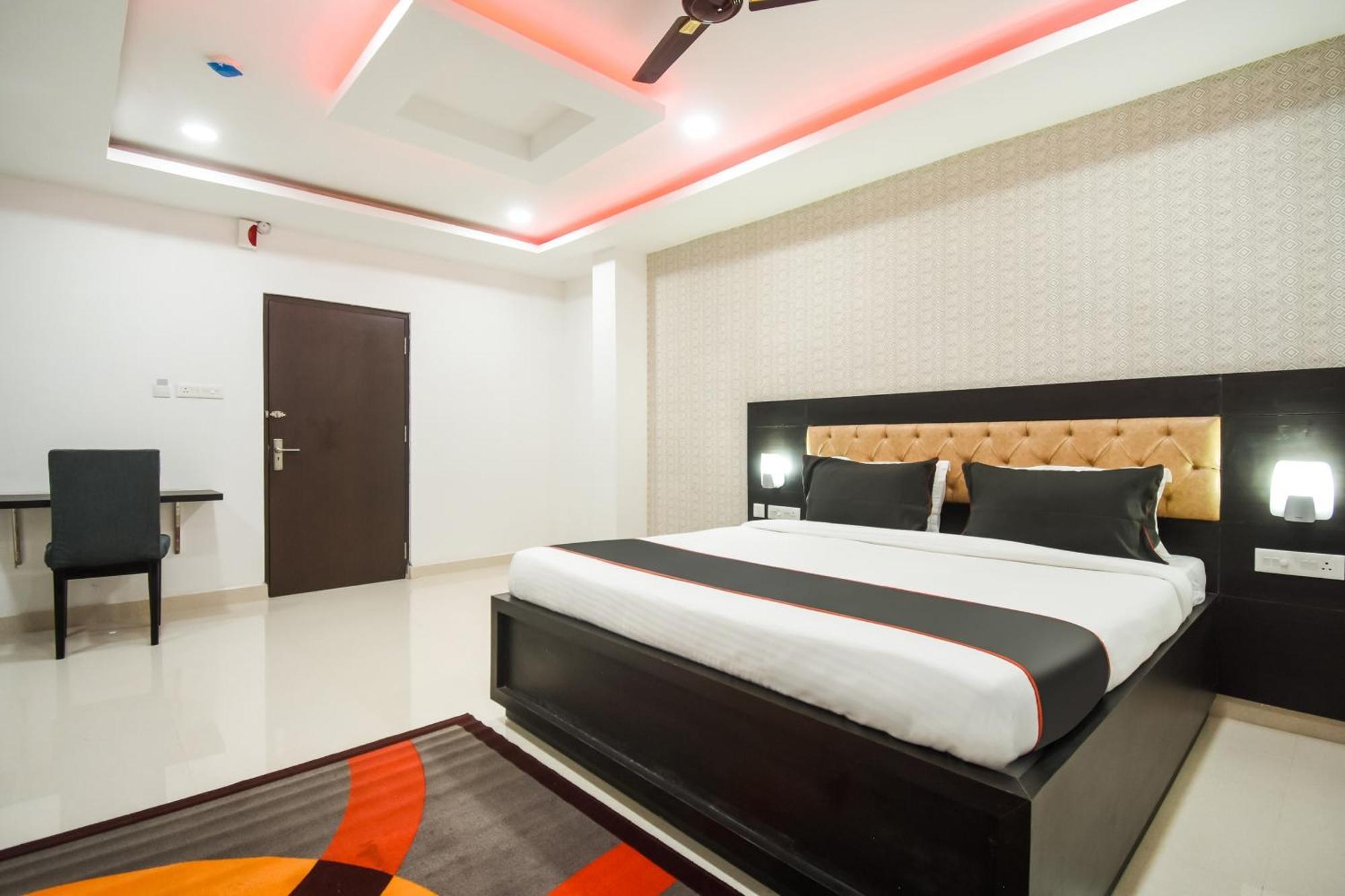 فندق Collection O Red Velvet Premium Balianta المظهر الخارجي الصورة